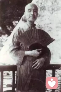 人生没什么不可放下，不要让欲望和诱惑迷乱了你的心，
人生没有那么长，何必跟自己过不去！配图