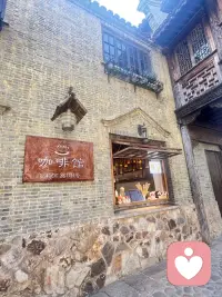 与其紧紧抓住不如放在掌心！放下不等于放弃！你在身边更好，你想走我鲜花相送配图