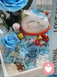 今日小满，人间小满胜万全。
人生难有完全丰盈的时刻，
我祝你人生都是小满，
祝你有微小的幸福，连绵不断。配图