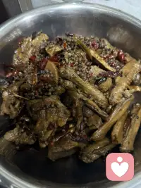 心情不好，工作不顺利，因为自己的疏忽罚了钱。我要美食我要美食，我要吃，我要吃