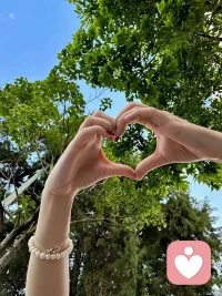 抱歉哦宝子，最近在线的时间比较有限，但是可以预约哦，也可以留言，看到都会回复哦，么么哒。。。配图