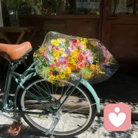 中医说，凡是能让你快乐的，就是你的药，有时候要允许自己，想一出是一出。。。。配图