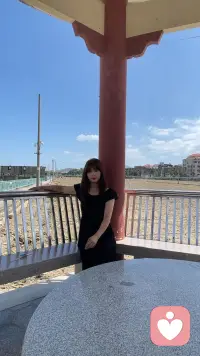 世界总在催促你坚强，我允许你偶尔脆弱。我是专属倾听师，接住你所有无处安放的情绪✨配图