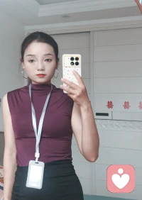 。不再为别人的看法而活，活出真实的自己。不再被他人的眼光左右，坚定地走自己的路。配图