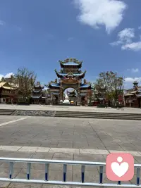 今日话题：有个45岁女性的单身咨询者，喜欢上自己的女婿。
你们有没有意遇到这种问题，或者有没有丈母娘有意无意的靠近你？
