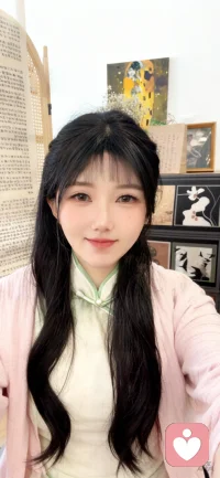 性格大体温婉，朋友常夸知性
略识琴棋书画
暂驻平台一角
欢迎交流倾诉～配图