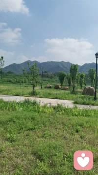 不开心的时候可以找我聊天，开心的时候也可以。😊配图