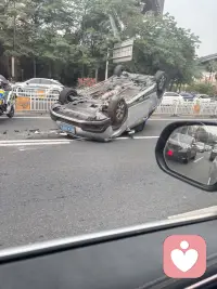 清晨目睹意外，深感世事无常。
车马喧嚣，平安最重。
愿每一位在路上的人，
都能慢行守心，平安归家。
敬畏生命，谨慎出行🙏配图