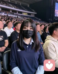 在音乐里拥抱自己，在热烈里治愈自己，让所有积压的情绪随歌声尽数释放，你只管尽情呐喊，尽情放空。这场奔赴，是你送给自己最好的救赎。