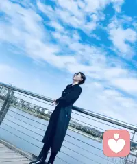 新人倾听者报到～
情绪树洞已开启，
欢迎来找我聊天、倾诉、解压，
我会温柔陪着你。配图