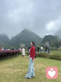 人生如月，有圆有缺，正是这些不完美，构成了生活的丰富多彩。配图