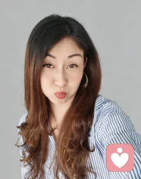 偏爱
如果死是生的一部分，
疾病是健康的一部分，
眼泪是笑意的一部分，失去也是另一种得到。万物皆有双面，好坏本就共生。
我们会疲惫、会脆弱、会受伤，
这些不完美、不顺遂、不开心，也都是完整的你。
不必苛责自己，不必强求压制，
接纳所有情绪，释怀所有过往，原谅所有遗憾。人生浩瀚，历经万般，起落同源。
请好好善待、拥抱、偏爱，独一无二的自己。