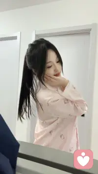 情感咨询师，开始接单啦～有什么心事我都听你讲，欢迎各位宝宝来诉说～配图