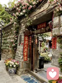 我们终其一生，
都在寻找一个懂我们沉默的人。