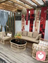 我们终其一生，
都在寻找一个懂我们沉默的人。