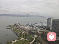 原生家庭·言语伤害
 
很多懂事的孩子，都在默默承受来自家人的语言霸凌。
明明收敛脾气、独自消化所有情绪，不吵不闹、不倾诉委屈，换来的却是“看见你就恶心”这种扎心的话。
父母本应是避风港，可很多人的第一份伤害，恰恰来自家里。你不用逼自己顺从、讨好、原谅，你的乖巧不是别人肆意贬低你的理由。
躯体化、压抑、自我否定，都是内心在求救。请一定记住：别人的恶语，定义不了你的价值，你值得被好好善待。
#原生家庭创伤 #青少年心理 #自我接纳