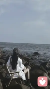 一段连吃醋都没资格的关系，转身或许才是最正确的选择！配图