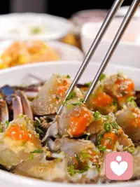 五一吃“毒药”——潮汕的生腌！
鱼肉生的，虾肉生的，贝壳生的，螃蟹生的，什么都是生的，拌着劲爆的酱汁着实太生猛了，再配上一锅粥或是一碗白米稀饭，过瘾了！配图