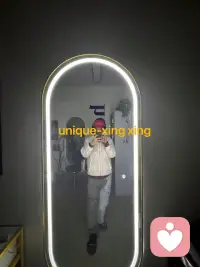 看不起你的人，看都不要看他一眼，不管是亲情还是友情，这也是回敬他最好的礼貌。卑微只能换来卑微，永远换不来尊重！

——罗素 ​ ​​​配图