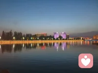 ☘️【关于熬夜】☘️

🌸如果熬夜真的戒不掉，不如享受。早睡是身体需求，而熬夜是灵魂需求。如果你无法早睡，或许因为你的灵魂喜欢晚上出来唱歌。配图