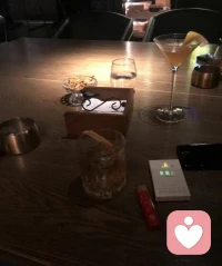 我这一生实在离岸太远，以至于我求救的时候好像在告别配图