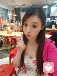 允许情绪突然低落，允许努力没有结果，允许自己只是个普通人。
请你务必一而再，再而三，三而不竭，千次万次，毫不犹豫的救自己于这世间水火。配图