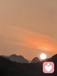 成年人的世界，太多话只能藏在心里。不必硬撑，不必自愈，不用在人前故作坚强。我做你情绪的避风港，安静听你诉说所有琐碎与难过，陪你慢慢理清心事，抚平情绪。配图