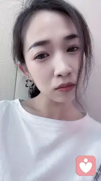 问心无愧就好，半路下车的人太多，何必去留恋那些沿途风景，往前走，往前看，会有更好的风景跟鲜花💐配图