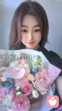 开心😁配图