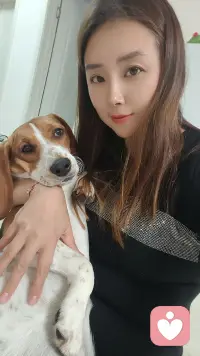 爱自己，才能更好地爱别人。善待自己，珍惜每一天。当你充满爱和正能量时，你的人生也会因此变得更加美好。配图