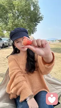 本人女
性情温和，做你的知心姐姐
倾听你的故事，为你保守秘密配图