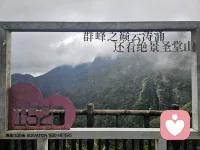 深夜的情绪最无处安放。
 
那些说不出口的委屈，无法言说的难过，
 
都可以放心讲给我听。
 
我是你的专属倾听师
 
永远耐心，永远温柔，随时在线等你倾诉。配图