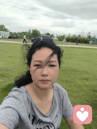允许自己慢下来，难过也没关系，你已经很努力在撑了，我一直都在。
黑暗只是暂时的，你不必逼自己立刻好起来，好好抱抱疲惫的自己