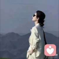 人在低谷的时候不要到处诉苦，不要随便交朋友，不要贪玩懒惰，默默努力，悄悄沉淀，熬过去你就赢了。所有的苦难都是你未来铺路的垫脚石。配图