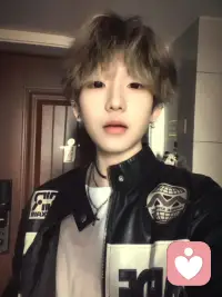 本人男 20岁 刚入行第一天倾听师 请多多指教配图