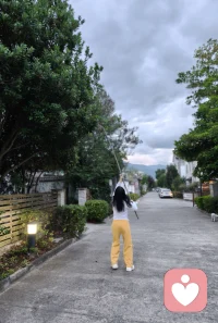 猜猜树🌳上是啥😜😜

昨日之欢·回到童年时光🍃🍃