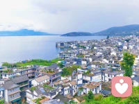 蓝天包容万象，流云随性而行，
这便是我内心最向往的人生状态。配图
