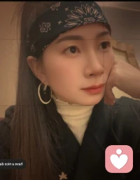 ❤️ 爱不是捆绑
是各自独立又甘愿相依。
​最好的爱情，是三观同频，灵魂共生。
​配图