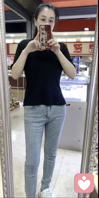 总有人问多高多瘦，165cm，61.5kg，你们要是觉得胖，可以在减个3-5斤，多了减不动，怕低血糖，就这么个熊样。别在问了。多高多瘦也是你们得不到的女人😄