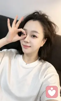 让人成长的不是忠告，是走错的路.吃过的亏。
“人生有三把钥匙：接受，改变，和离开”。配图
