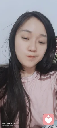 今天什么都不想争，也不想说话。
只想煮一碗番茄鸡蛋面，让暖乎乎的汤把疲惫都泡软。
那些糟心的人和事，就先晾在一边吧。
我要先把自己哄好，再慢慢往前走。