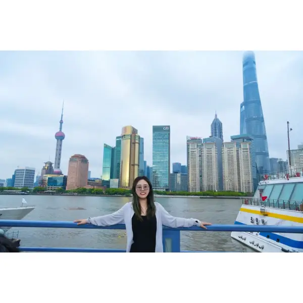 熠熠生辉