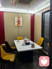 晨起躬身谋生计，暮来随性赴清欢。晚安配图