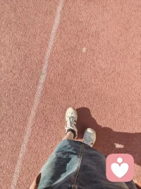 我可以早到，但你不能命令我早到，我一直以为这是叛逆，其实这是自主性。嘻嘻，早安呀配图