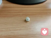 别让乌云遮住了天空的蓝
别让命运折返没桨的船
别让黑夜都落在你的臂弯
让我来与你作伴配图
