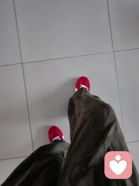 穿搭自由，日子就多几分快乐。取悦自己，才是工作日的浪漫。搬砖愉快