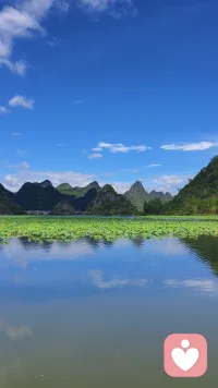 把心事交给微风和湖水，在这片山水间，我愿做你安全的树洞，陪你一起等天晴！！！配图