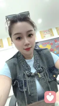 💚
成年人的世界，习惯把情绪藏起来，把委屈咽下去。其实你不必事事逞强。我是一名心理倾听师，愿意做你的情绪避风港。不打断、不指责、不灌输大道理，只是安静陪伴，陪你梳理纷乱的心绪，陪你和自己和解。愿每一个负重前行的人，都能被温柔听见。配图