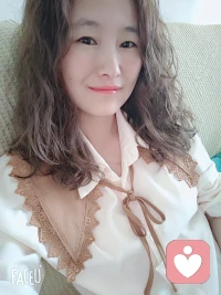 初来乍到，做一名专属倾听师✨
 
世间总有说不出口的委屈、无人共情的心事
迷茫、焦虑、压抑、情绪内耗、职场委屈
不用假装坚强，不用刻意合群
 
我在这里，安静倾听，不评判、不打断、不敷衍
做你可以随时停靠的情绪树洞
接纳你所有的情绪，陪你慢慢释怀❤️配图