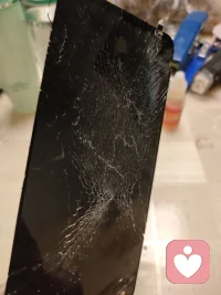 今天激烈的战斗，最后手机让摔了，换了个屏，确实不是很好用配图